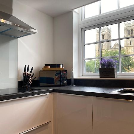 Stylish & Contemporary 2-Bed Townhouse - Parking - Wi-Fi - Netflix Lejlighed Worksop Eksteriør billede