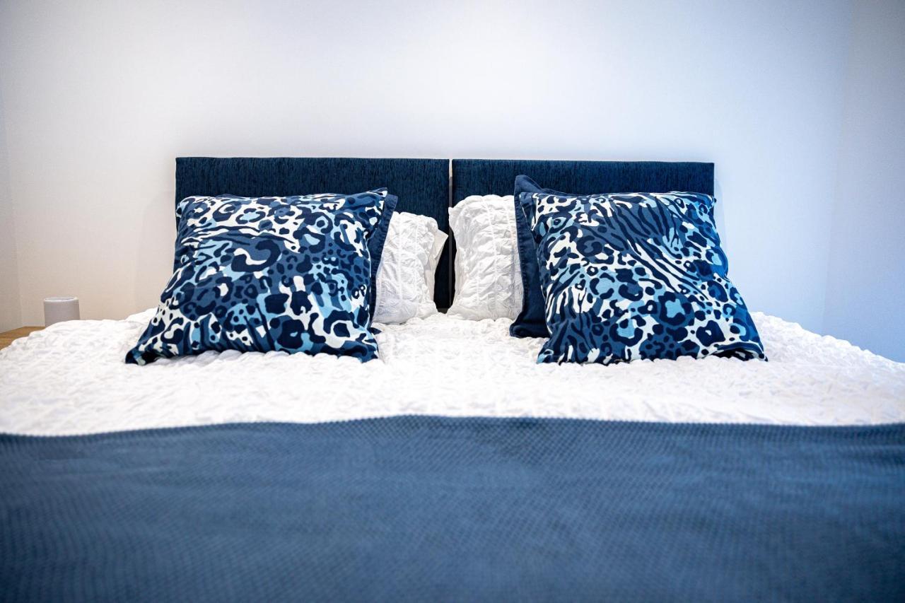 Stylish & Contemporary 2-Bed Townhouse - Parking - Wi-Fi - Netflix Lejlighed Worksop Eksteriør billede