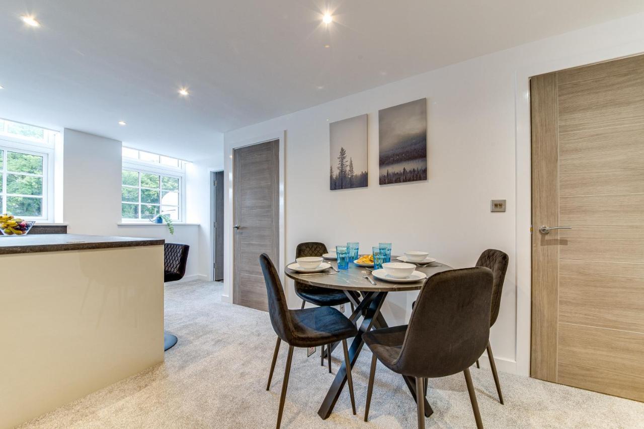 Stylish & Contemporary 2-Bed Townhouse - Parking - Wi-Fi - Netflix Lejlighed Worksop Eksteriør billede