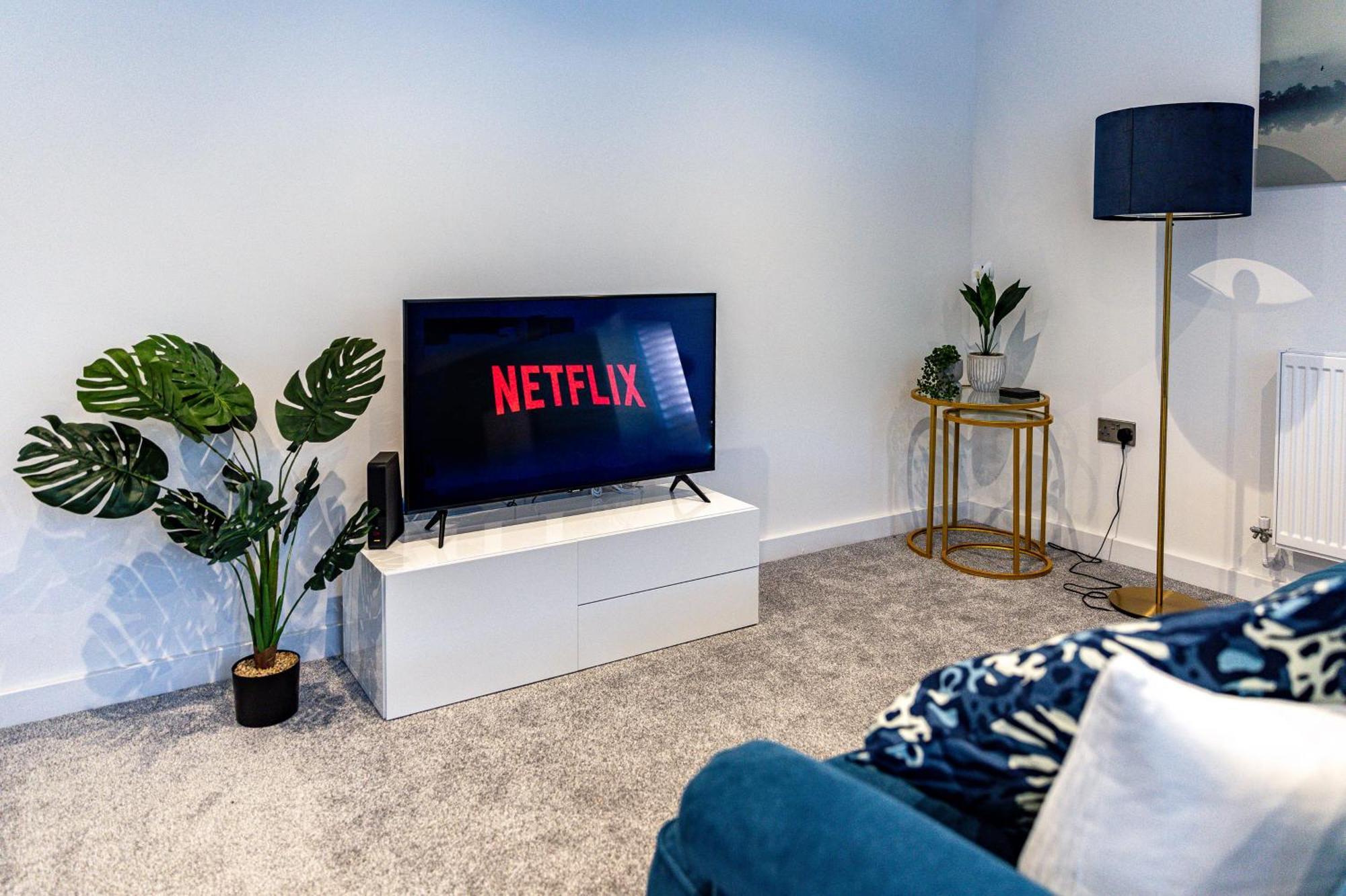 Stylish & Contemporary 2-Bed Townhouse - Parking - Wi-Fi - Netflix Lejlighed Worksop Eksteriør billede