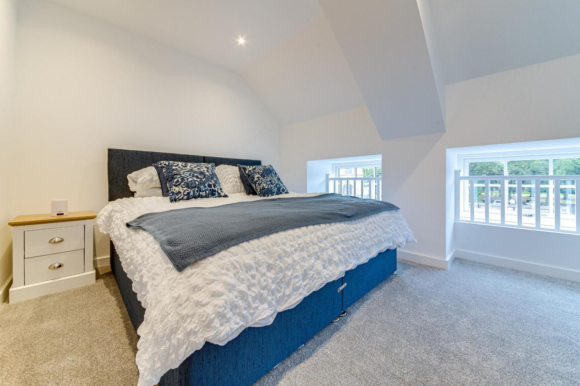 Stylish & Contemporary 2-Bed Townhouse - Parking - Wi-Fi - Netflix Lejlighed Worksop Eksteriør billede